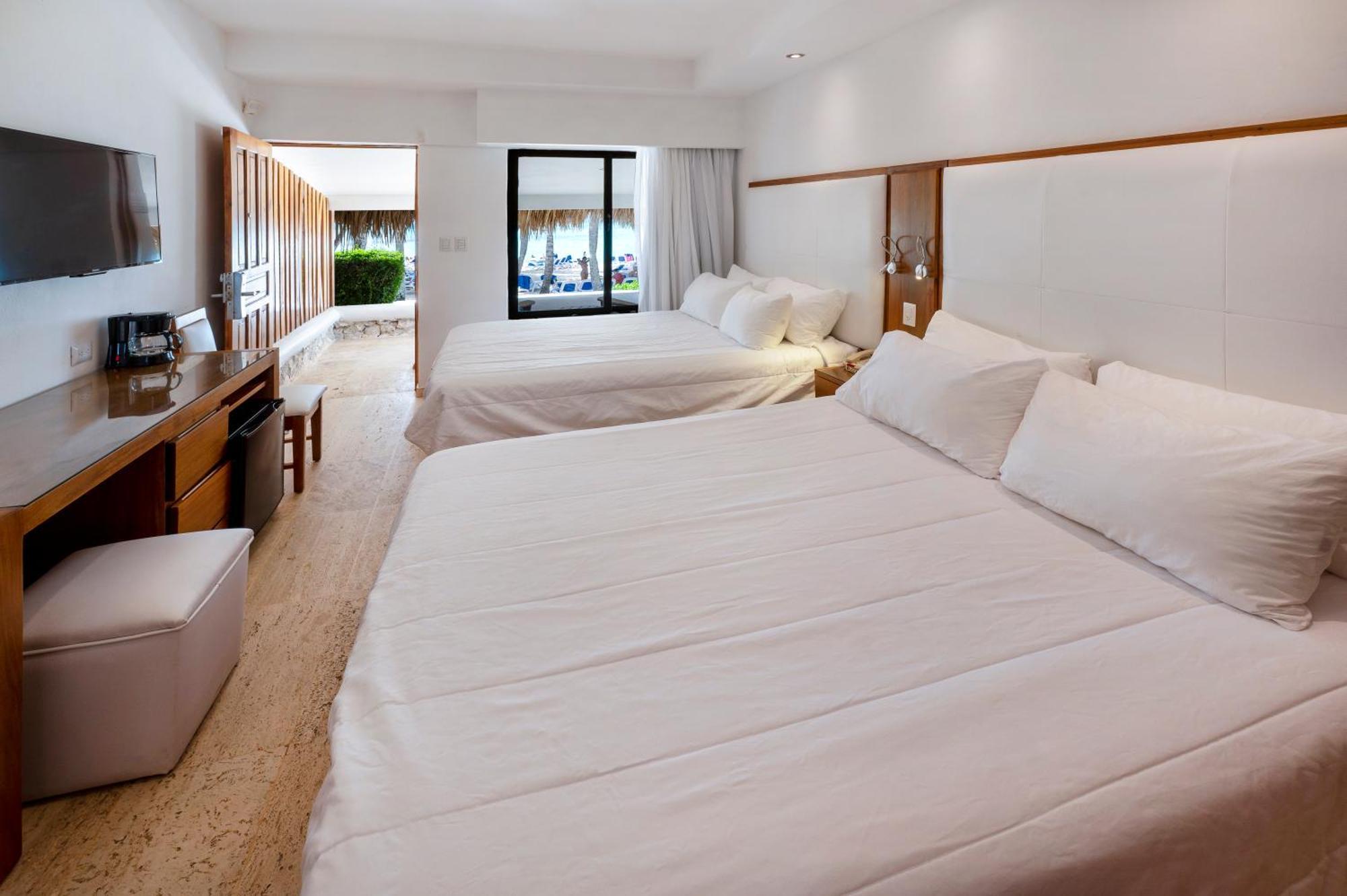 Viva Dominicus Beach By Wyndham, A Trademark All Inclusive Bayahibe Exterior photo